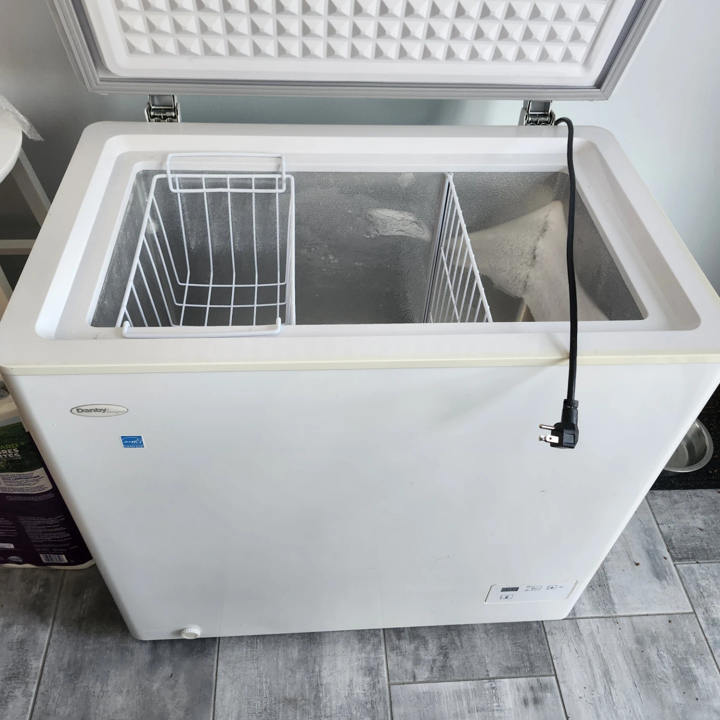 Danby Chest Freezer - photo 3