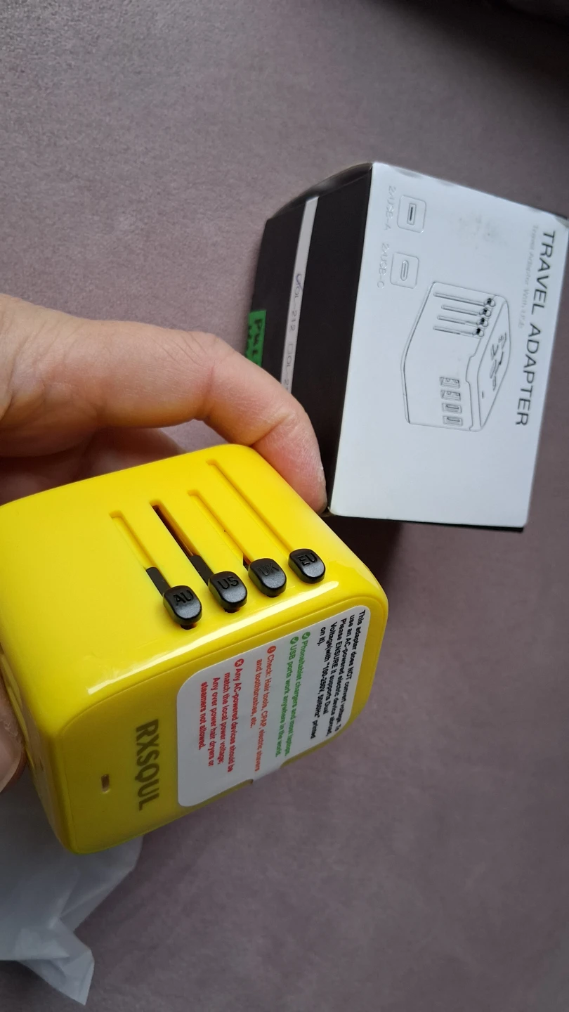 New Universal Travel Adaptor 5 in 1 Traveller Adaptor