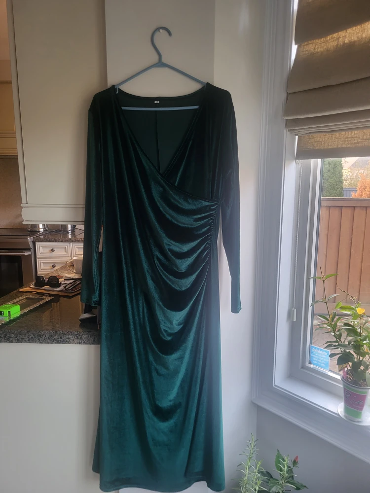 Velvet Wrap Dress - Emerald Green - photo 4