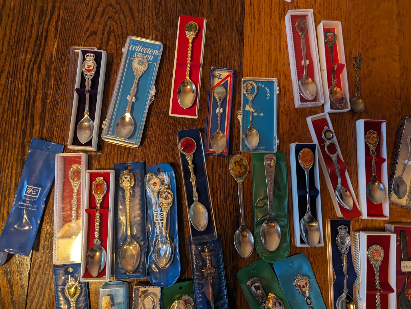 Collectors Spoons - Assorted Souvenir Spoons - photo 3