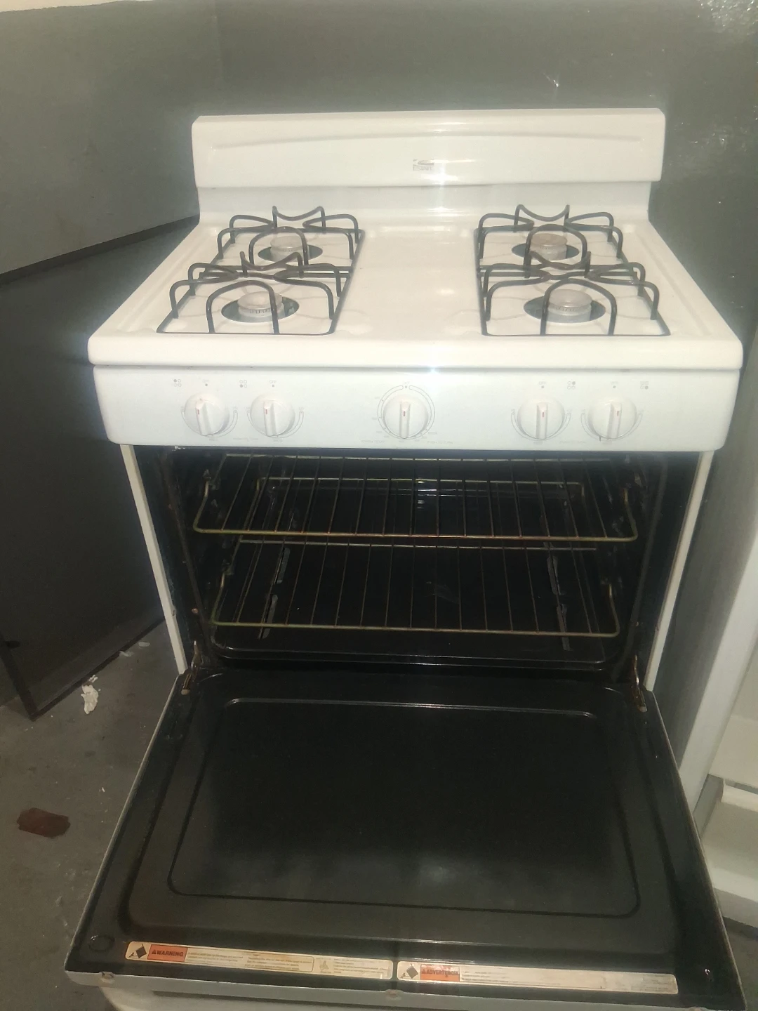 Stove and fridge good condition - photo 4