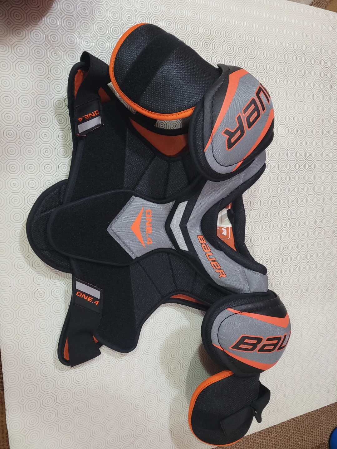 Bauer Supreme One.4 Hockey Shoulder Pads and Pants - photo 2