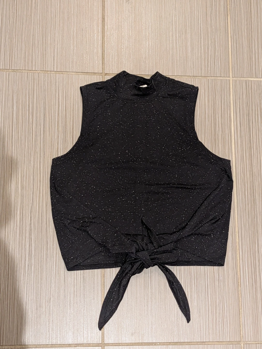 Lululemon Tie-Front Tank Top (Size 4) - photo 4