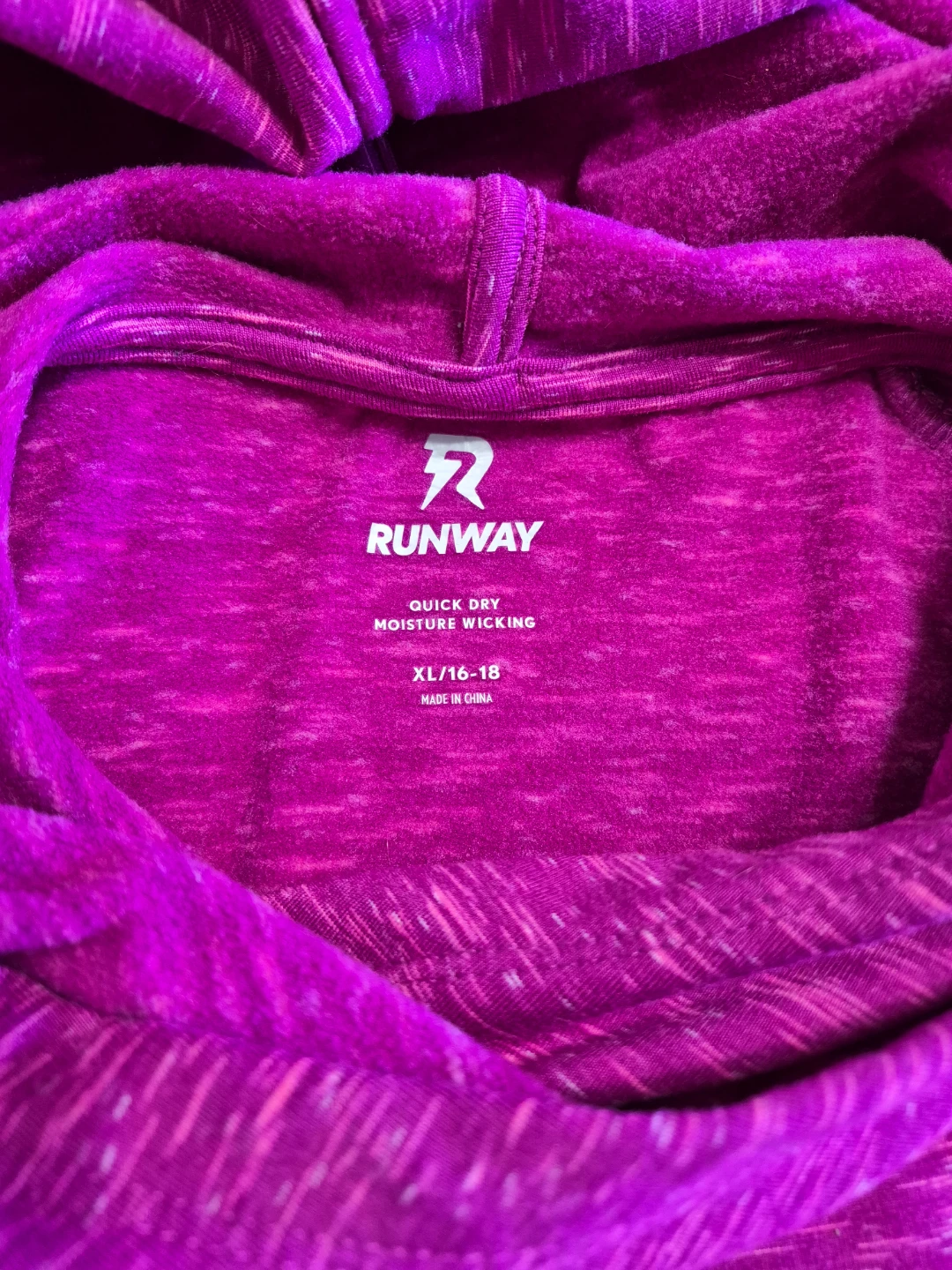 Runway Quit Dry Size XL 16/18 Pullover Hoodie - photo 3