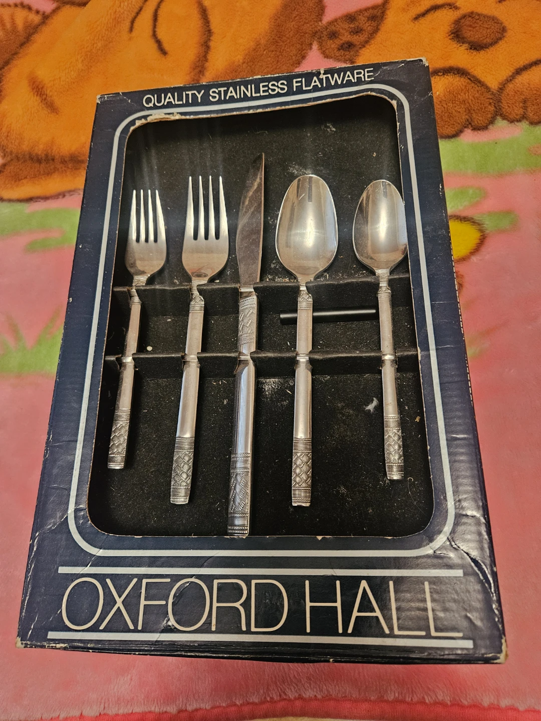 Oxford Hall Quality Stainless Flatware Set