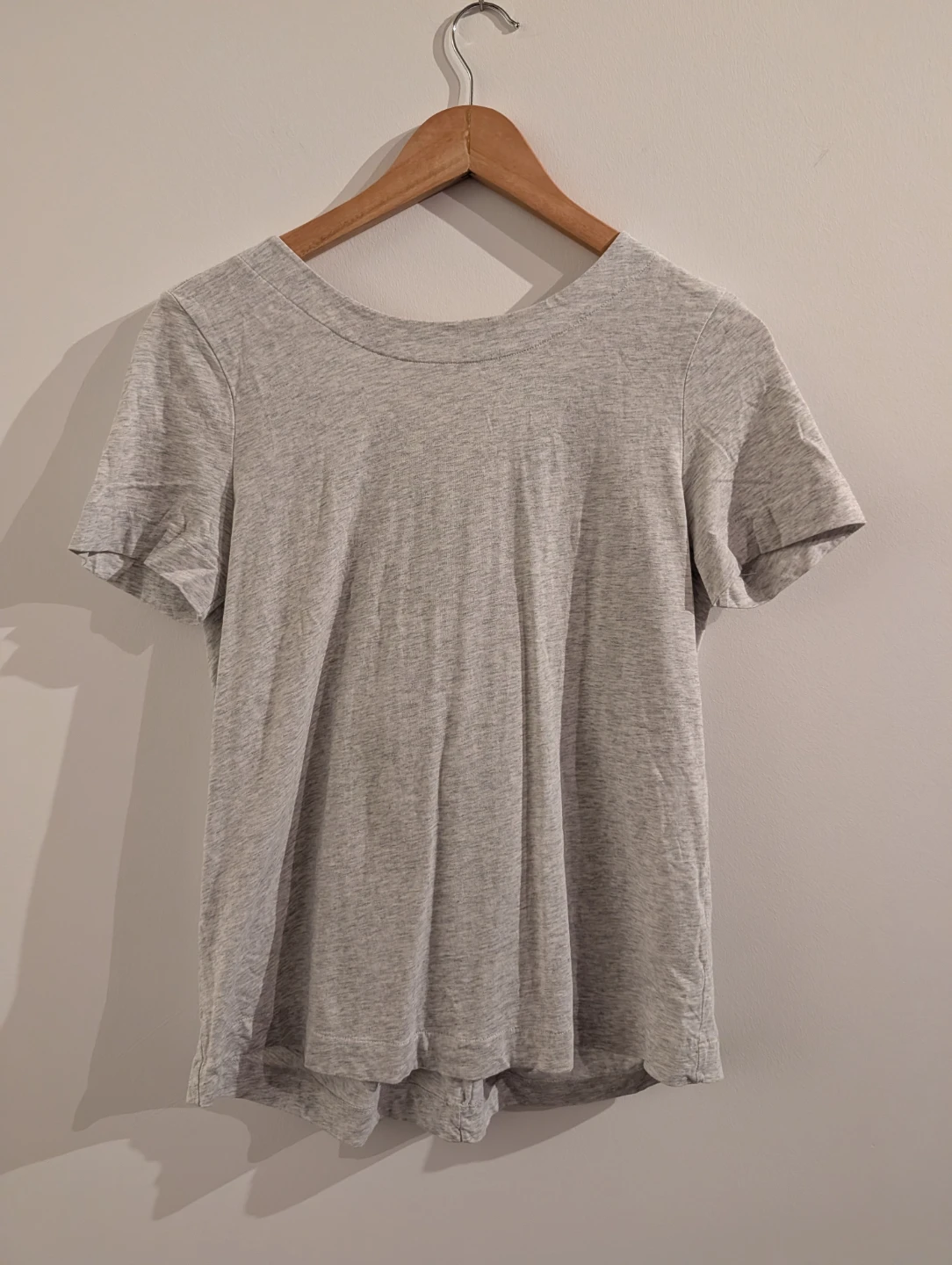 Banana Republic T-Shirt w Bow-tie V-cut Back - photo 4