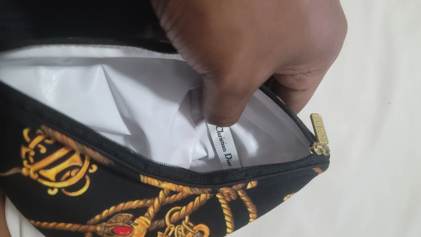 Christian Dior Cosmetic Bag - photo 3