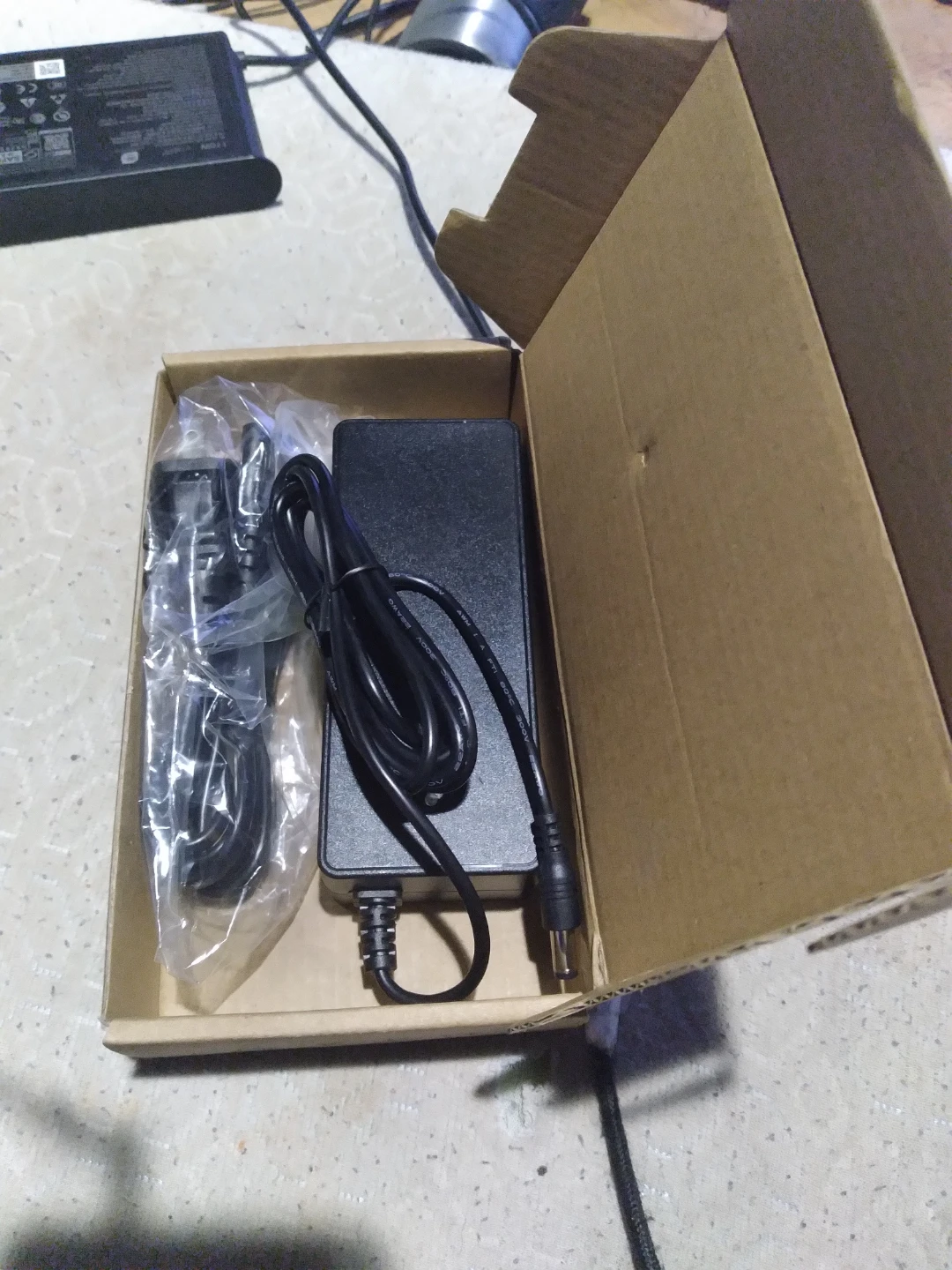 VHBW Laptop Power Supply Charger - photo 2