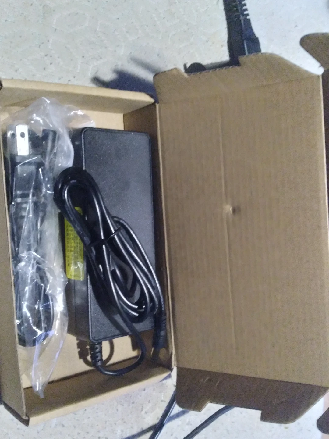 VHBW Laptop Power Supply Charger - photo 3