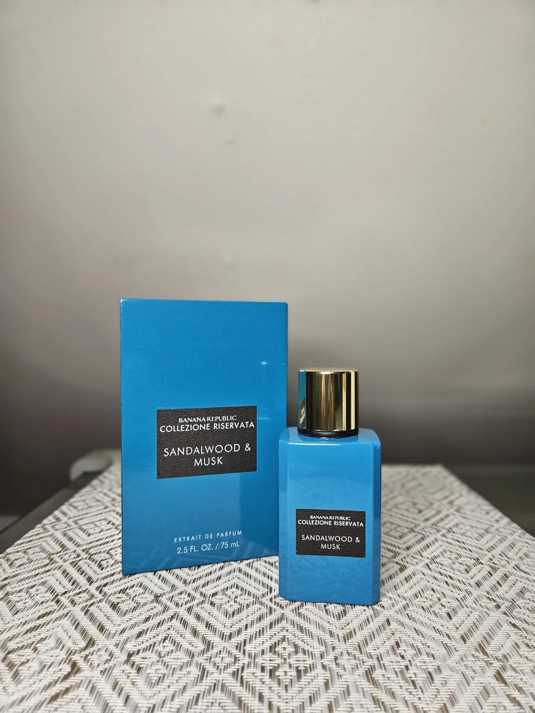 Banana Republic Sandalwood & Musk Extrait de Parfum 2.5 Fl. Oz.