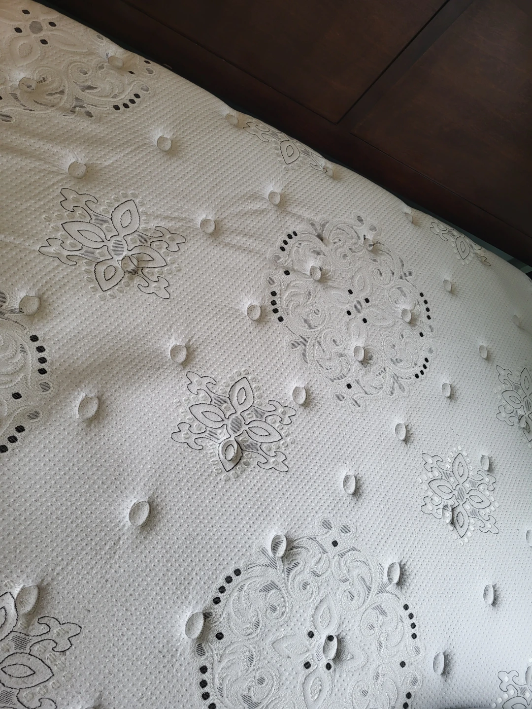 King size Mattress& bed frame - photo 2