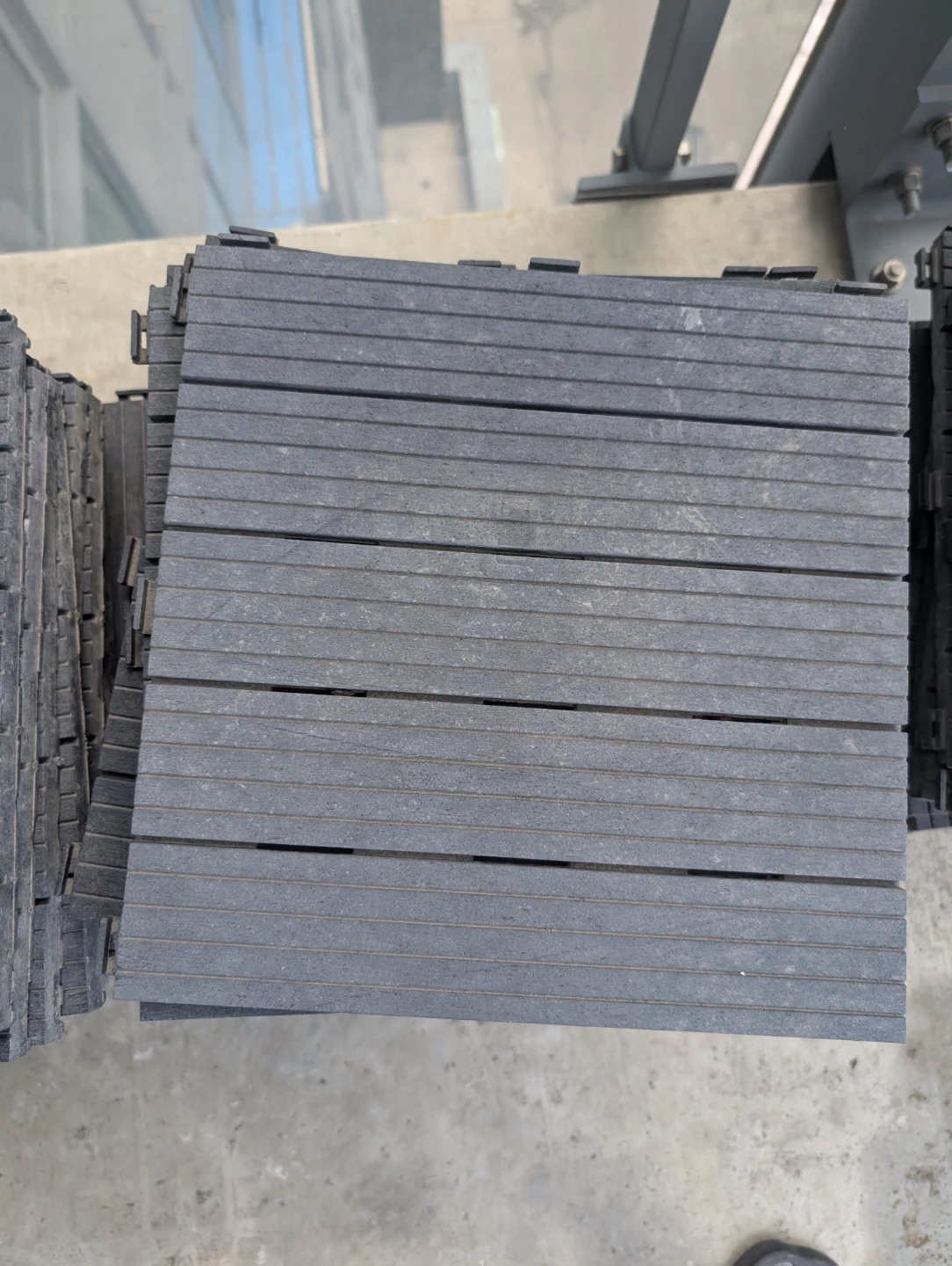 Interlocking Deck Tiles - Dark Grey - photo 3