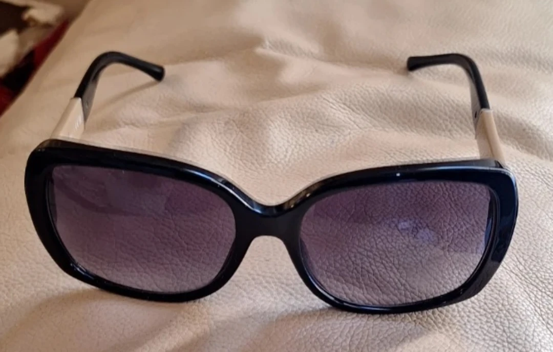 Burberry Sunglasses - Black