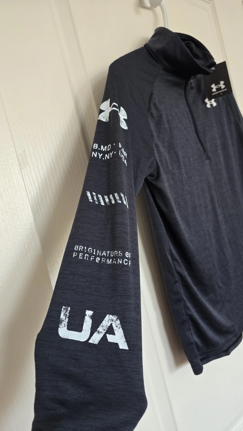 NEW Under Armour Youth Long Sleeve Half-Zip Shirt - photo 4