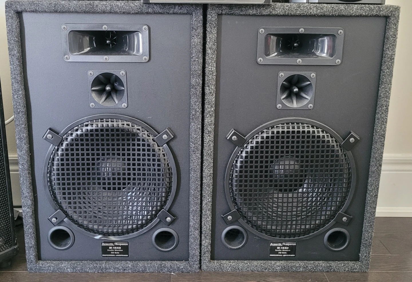 Acoustic Response M-1440 Studio Monitor Speakers (Pair)