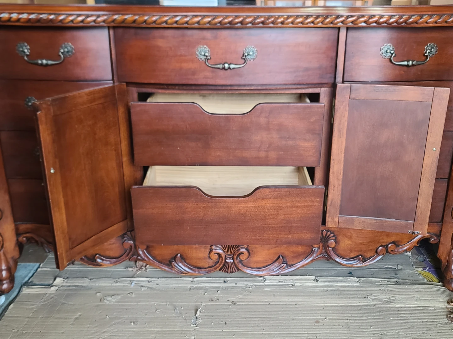 Ornate Carved Wood Dresser and Mirror Set - photo 2