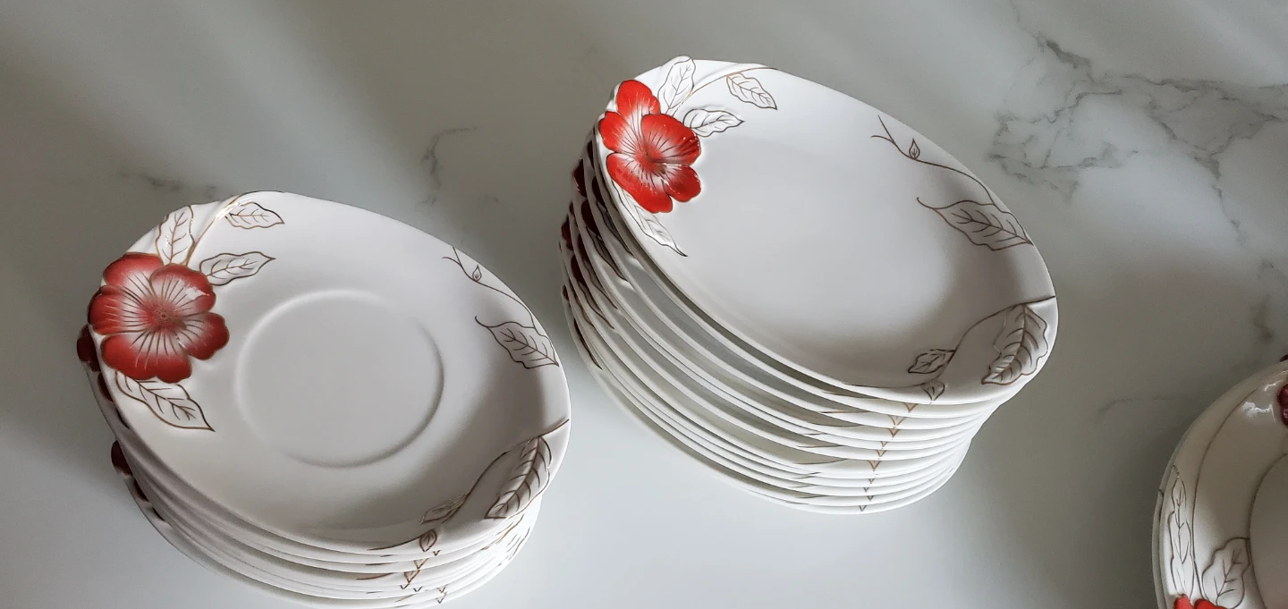42 Piece Tea Set - photo 4