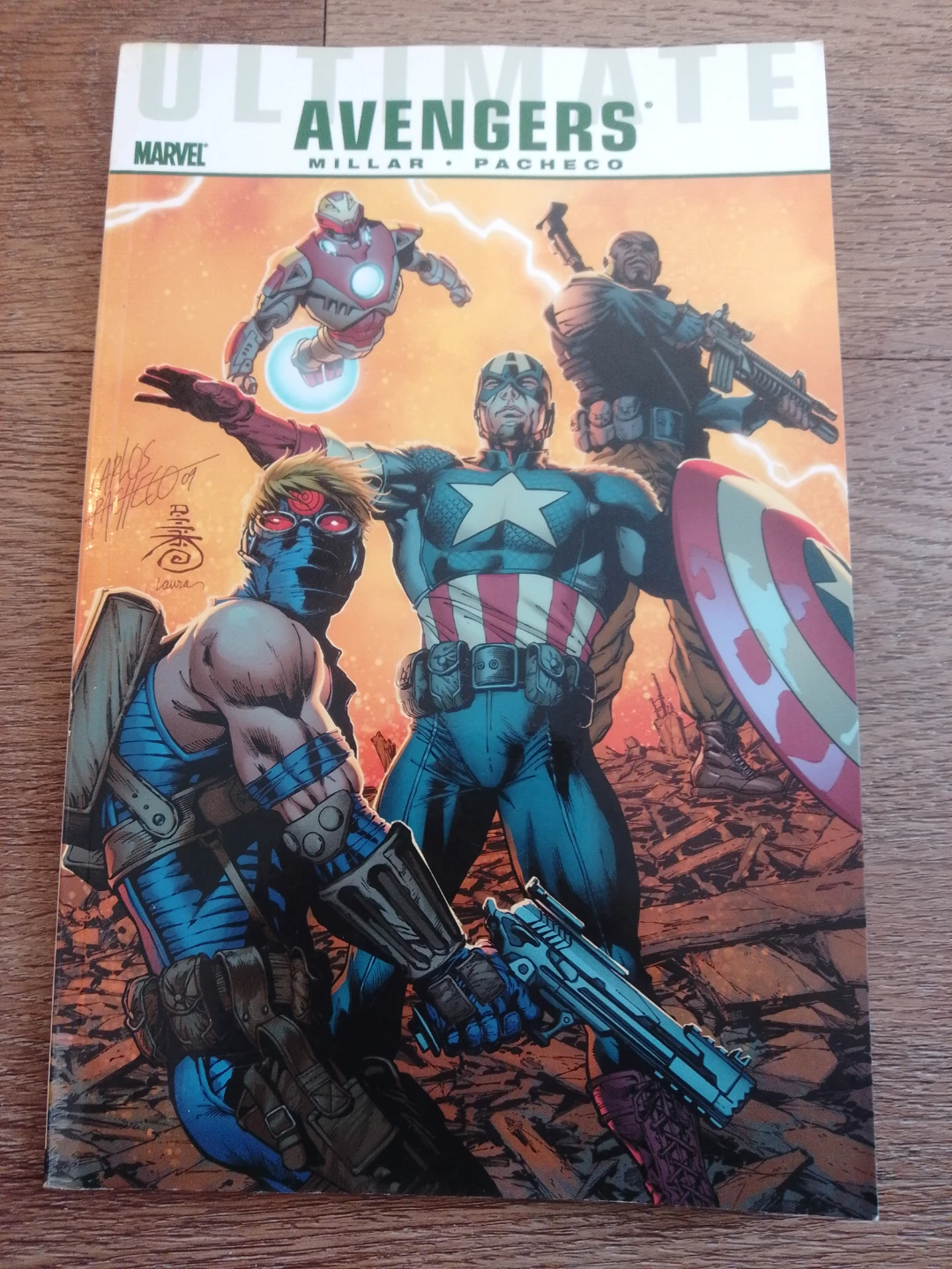 Ultimate Avengers Marvel Comic Book
