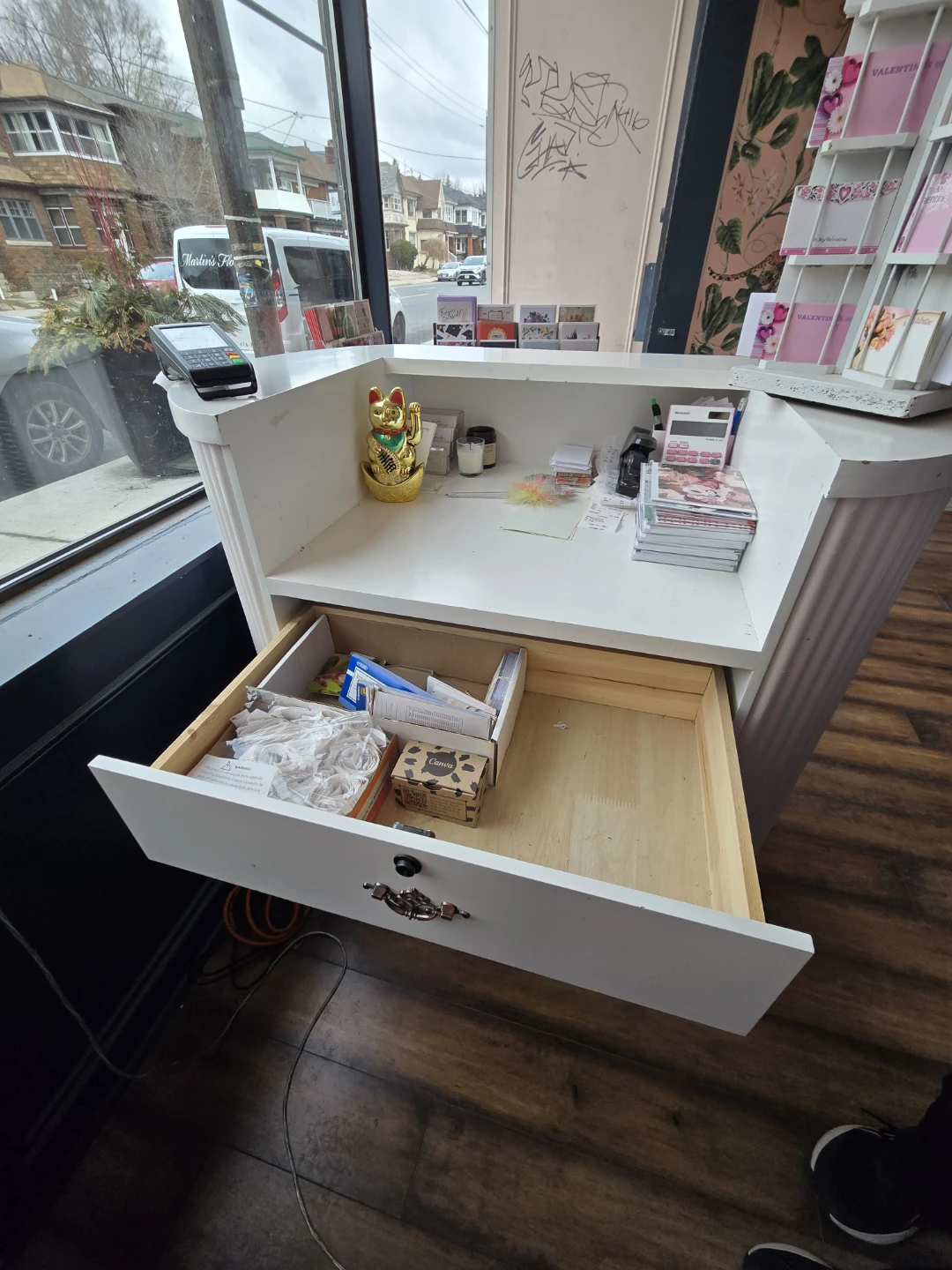 Pink Fluted Retail Counter / Reception Desk - photo 4