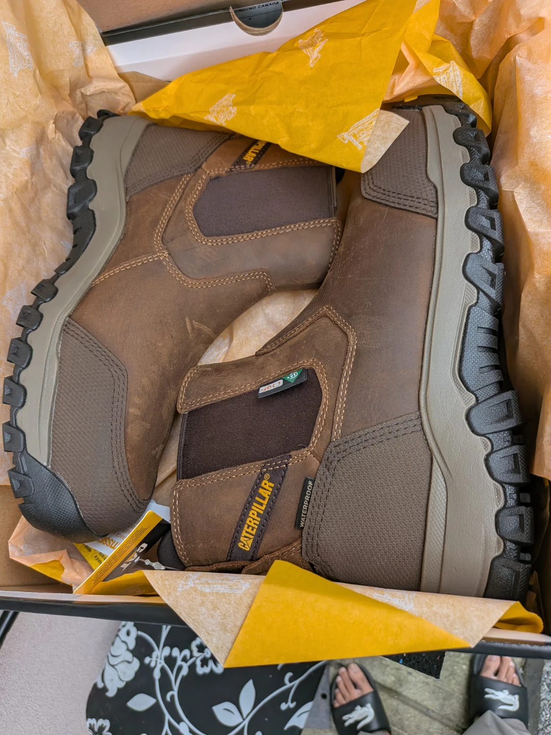 Caterpillar Men's  Chelsea Waterproof Steel Toe Work US10