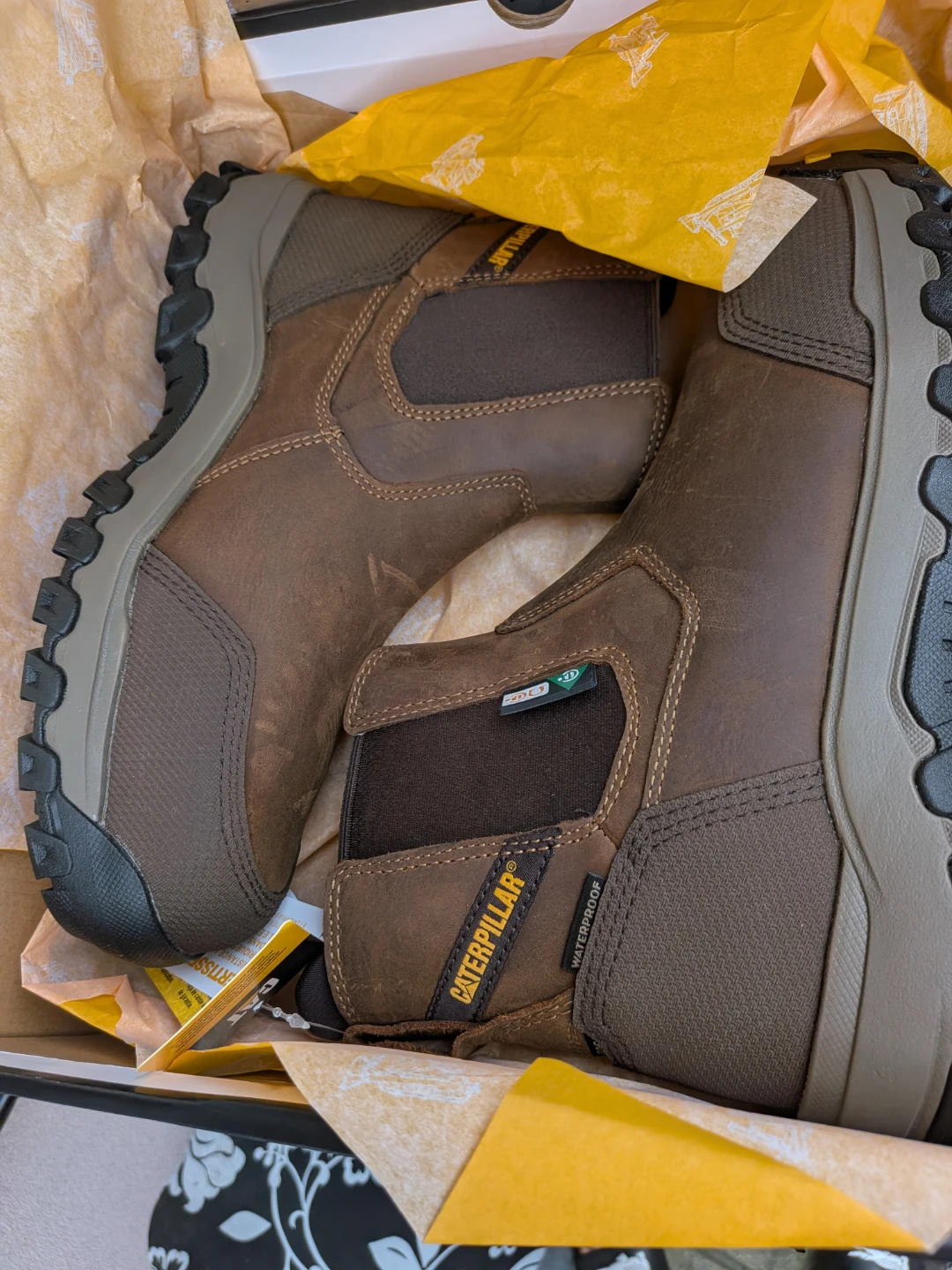 Caterpillar Men's  Chelsea Waterproof Steel Toe Work US10 - photo 2