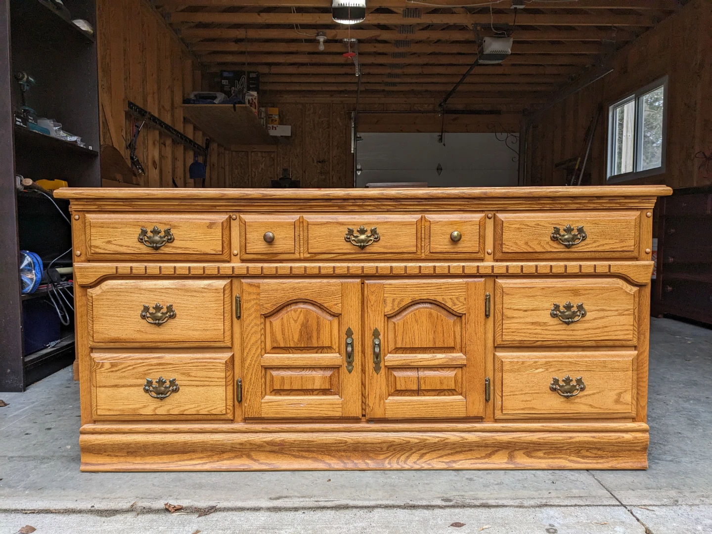 7 Drawer Dresser/Cabinet Combo in Oak