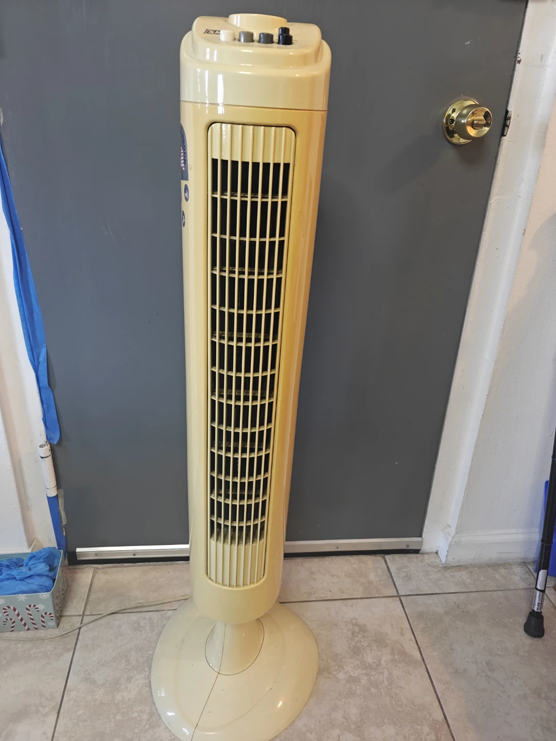 FREE Tower Fan - Works fine