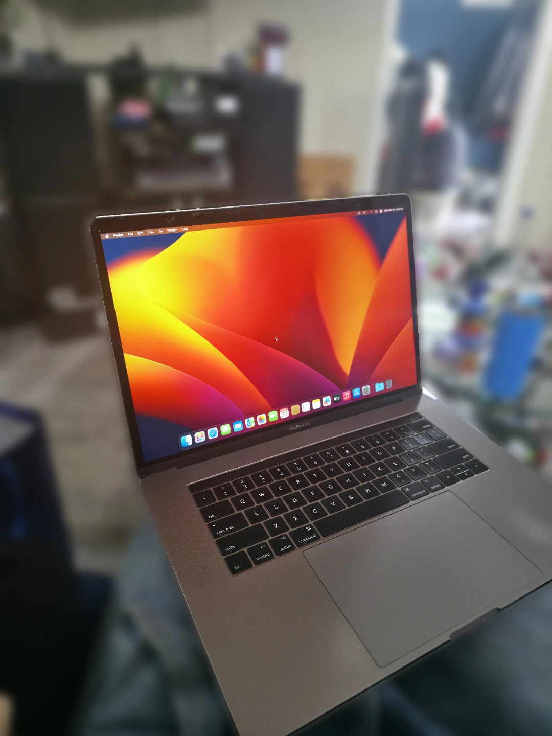 MacBook Pro (2017) - photo 2