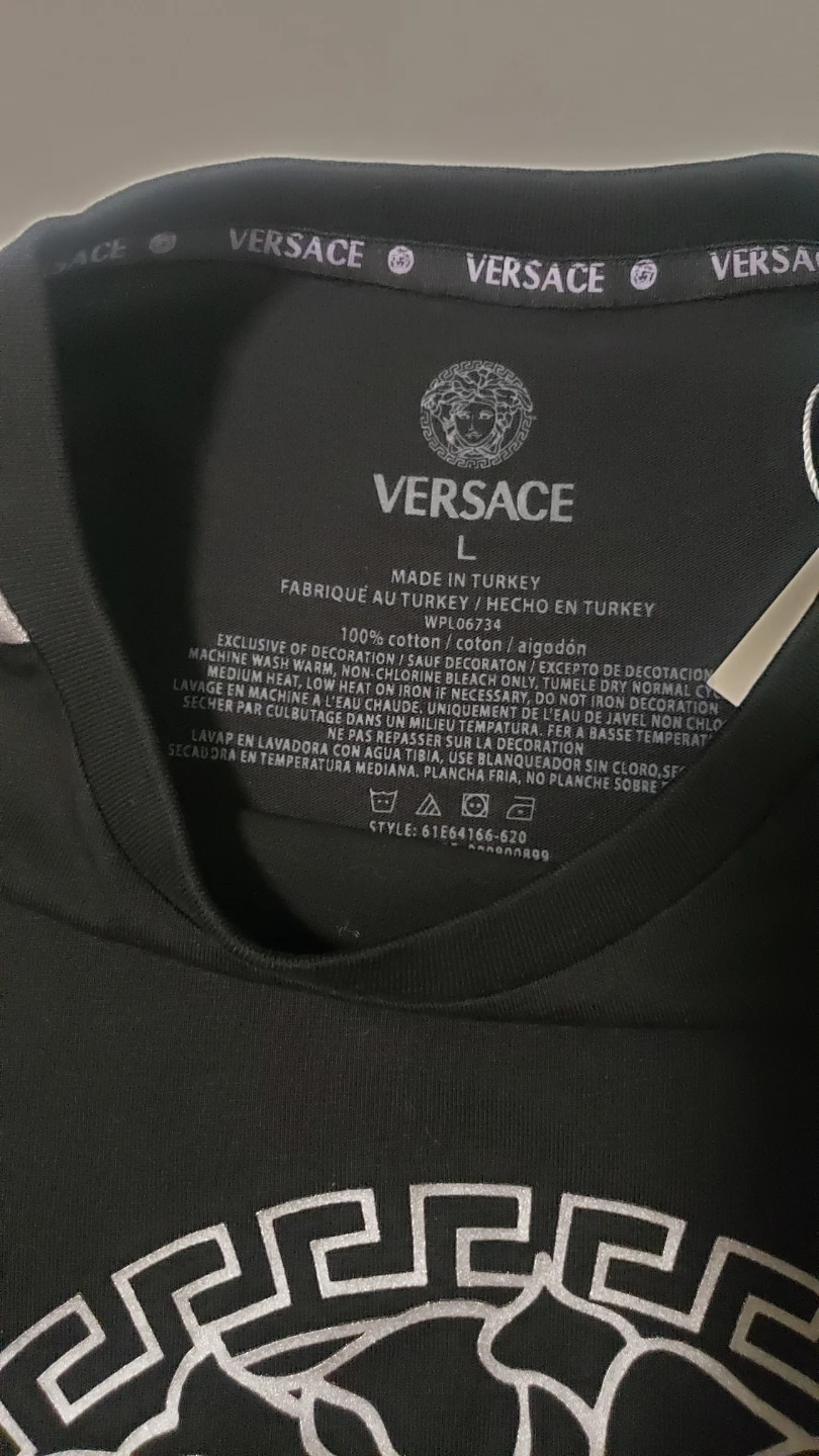 Brand new Men's Versace Tshirt Size L - photo 2
