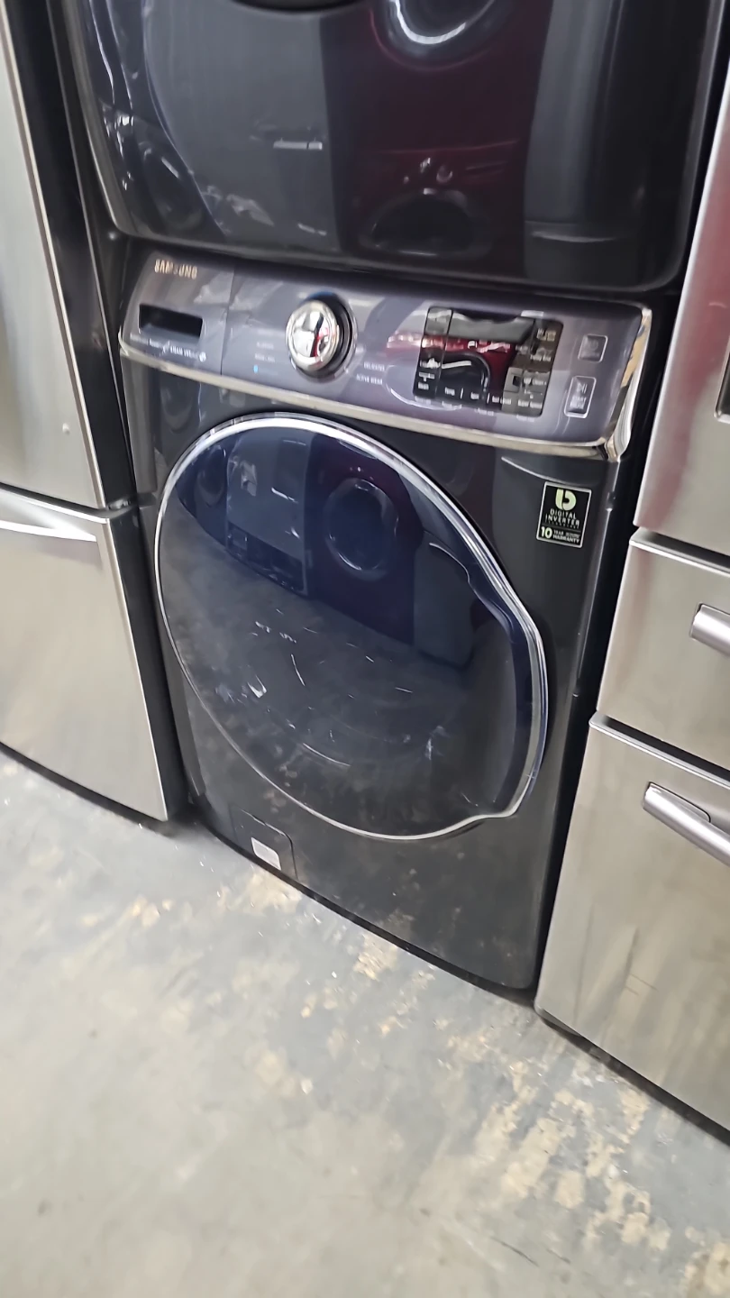 Samsung large capacity washer and gas dryer set - photo 2