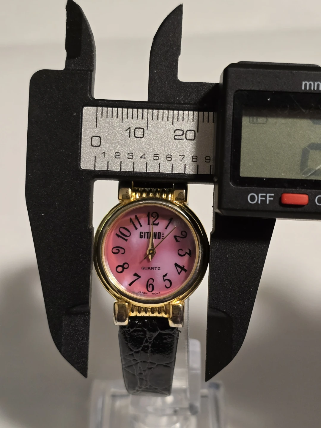 Lady's Pink Dial Gitano Quartz Watch - photo 4