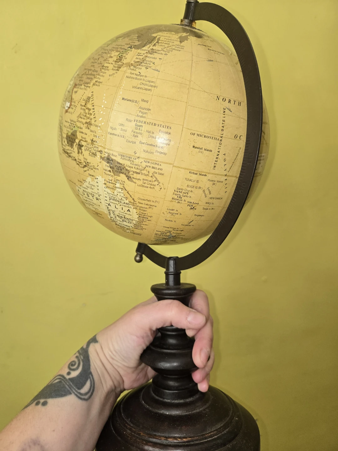 Antique Style Globe - photo 2
