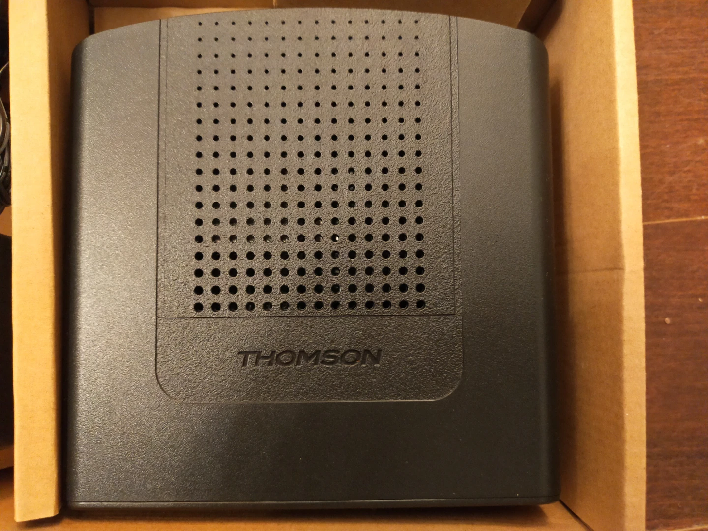 Thomson DOCSIS 3.0 Cable Modem - photo 4