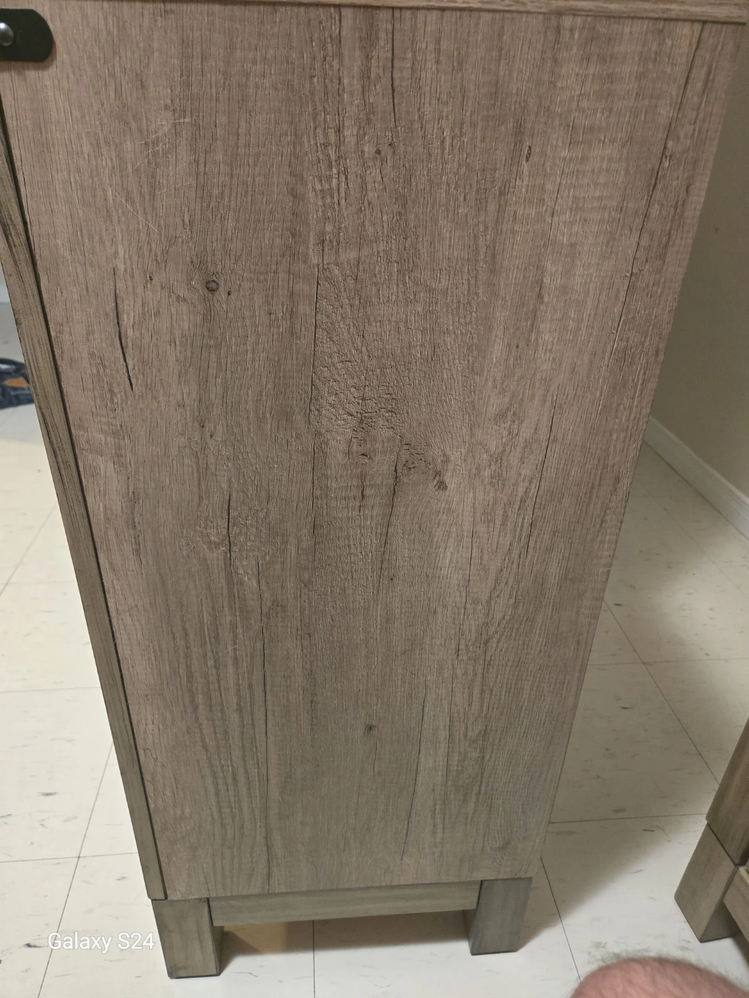 Like new dresser with mirror - photo 3
