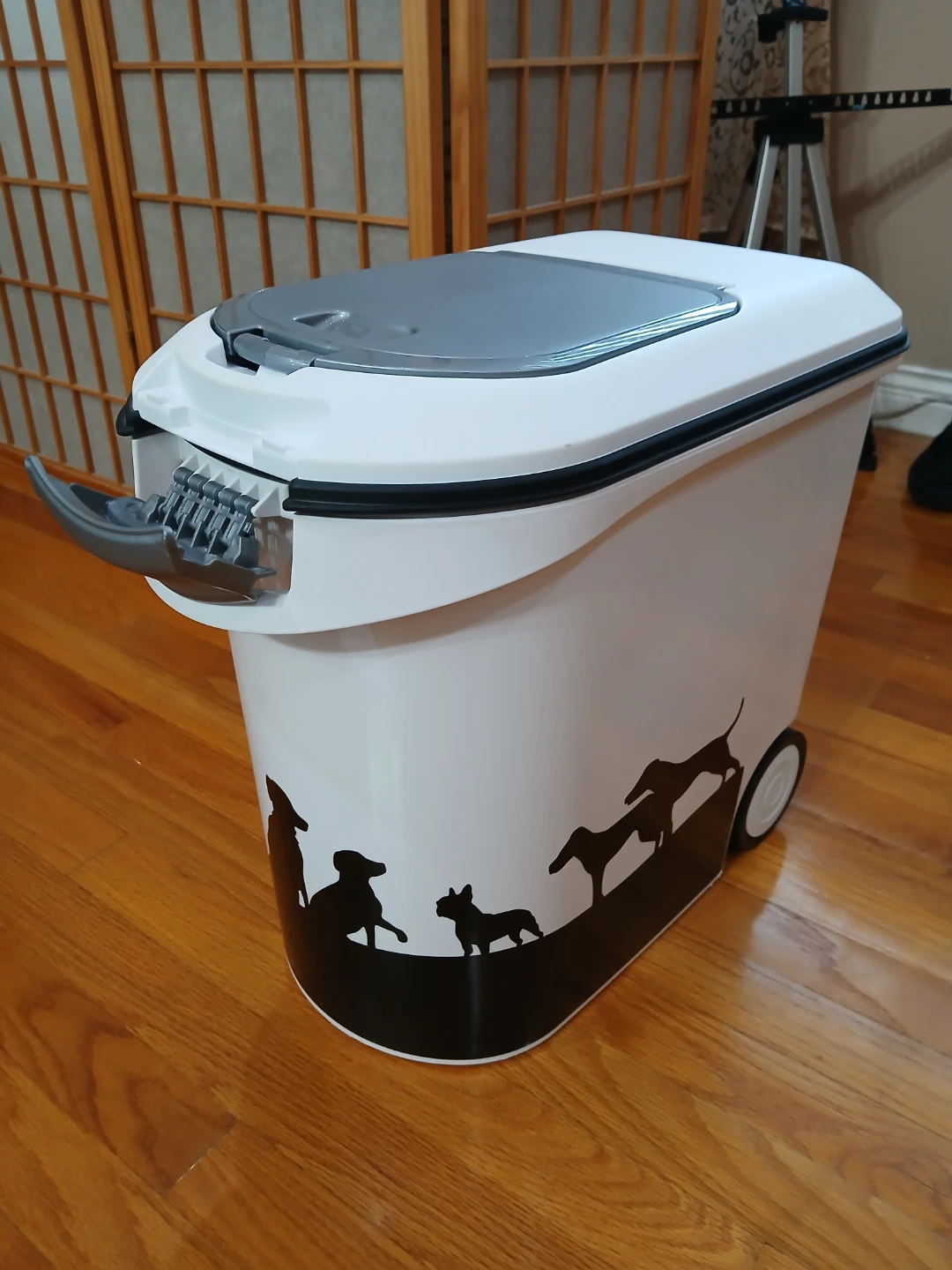 Pet Food Storage Bin with Wheels