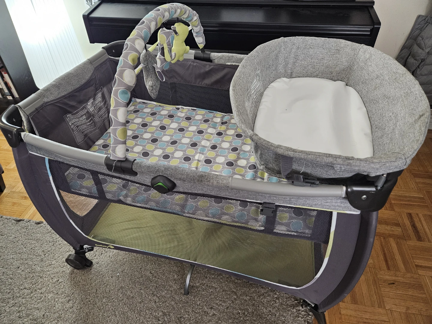 Safety 1st Playard with Bassinet