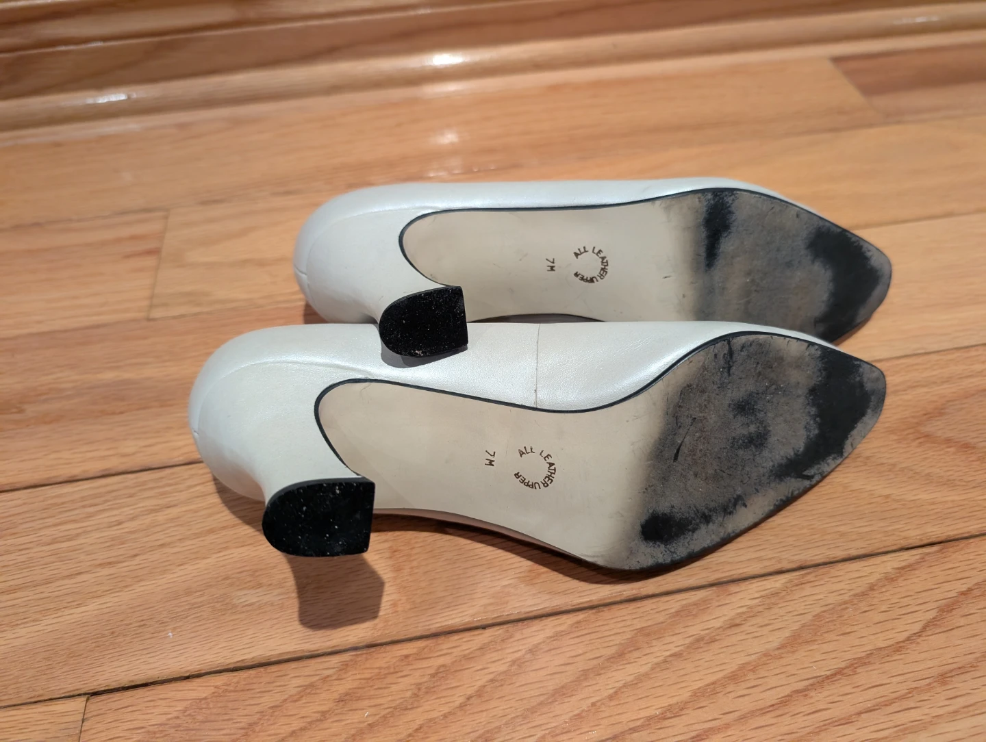 Nine West White Leather Pumps Size 7M - photo 4