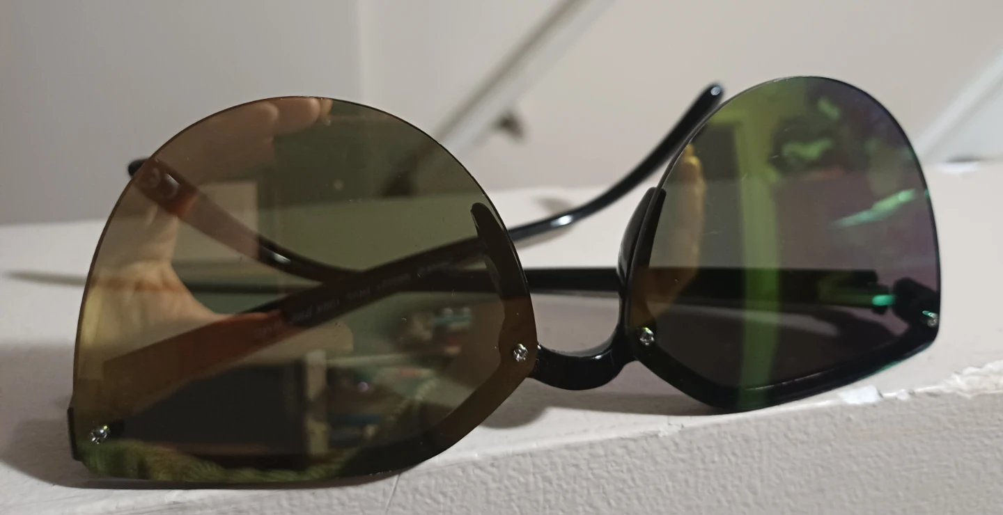 FREE New "Mirrored" Sunglasses - photo 4