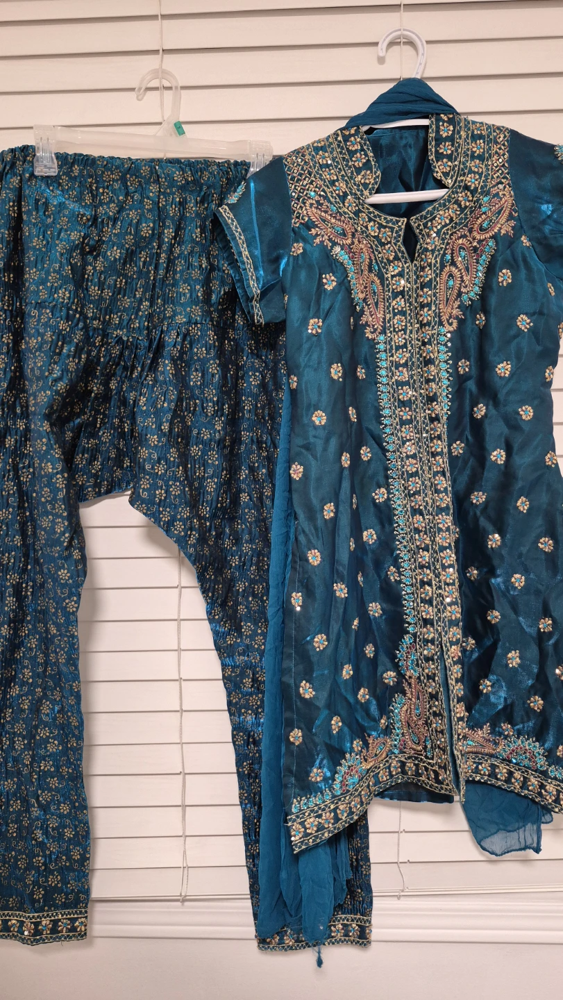 Teal Embroidered Shalwar Kameez Outfit - photo 3