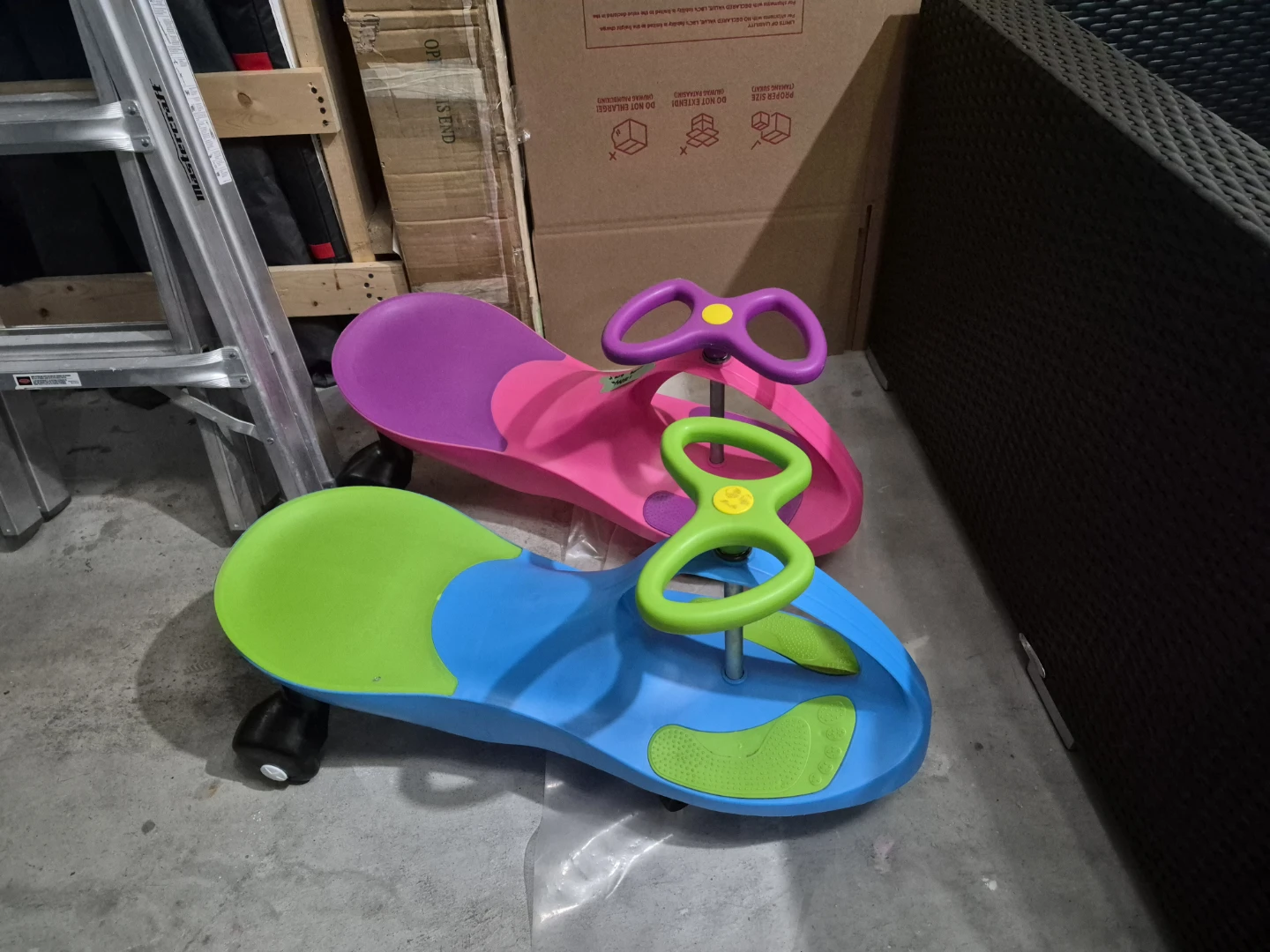 Kids Plasma (Wiggle) Car