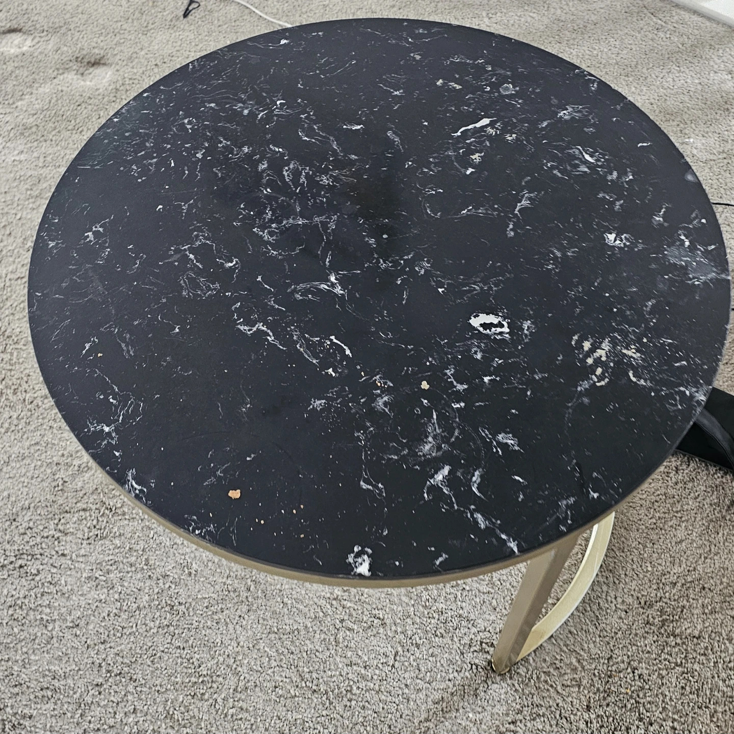 Round Marbled Accent Table - photo 3
