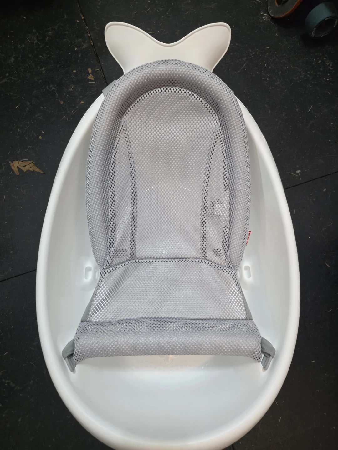 Skip Hop Baby Bath Tub with Mesh Sling