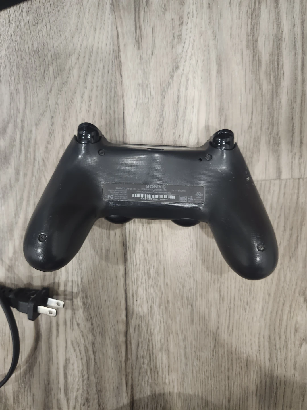 Sony PlayStation 4 PS4 Console with Controller - photo 3