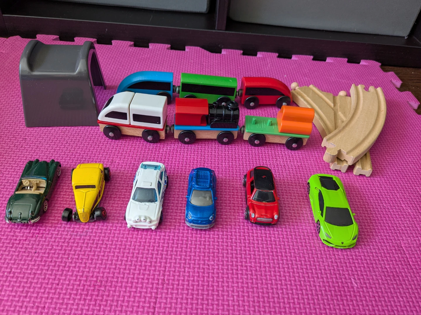 Wooden Train Set & Toy Cars - photo 2