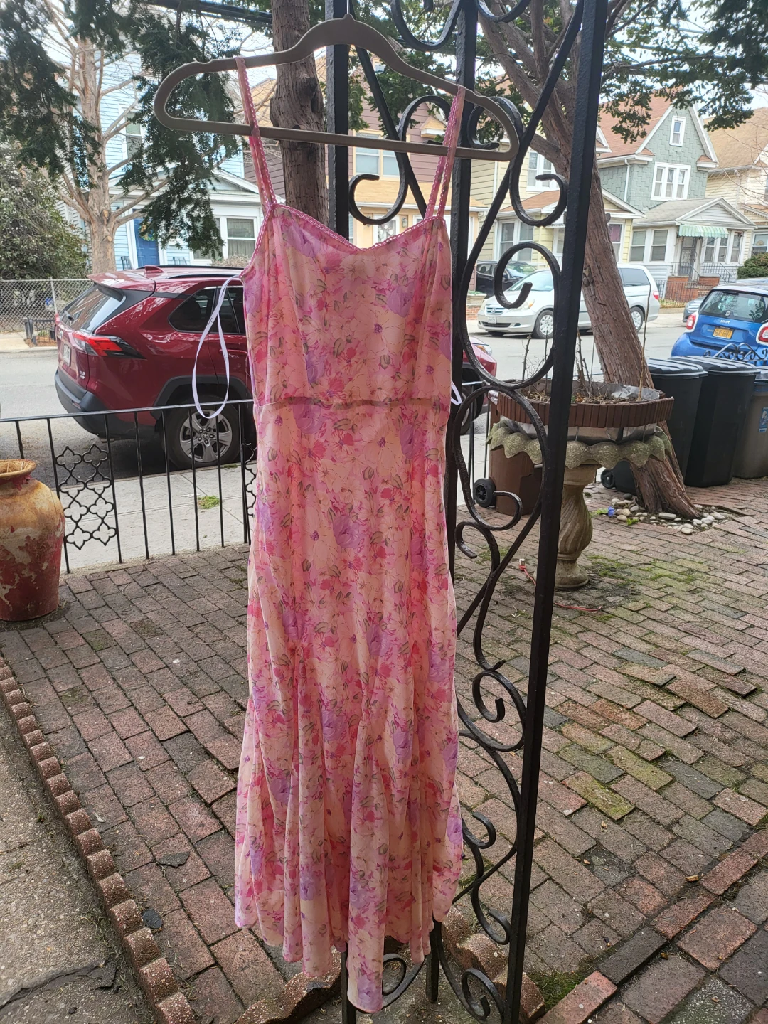 Lulus floral dress size xs. Fits like 00. Fits tight on torso. - photo 3