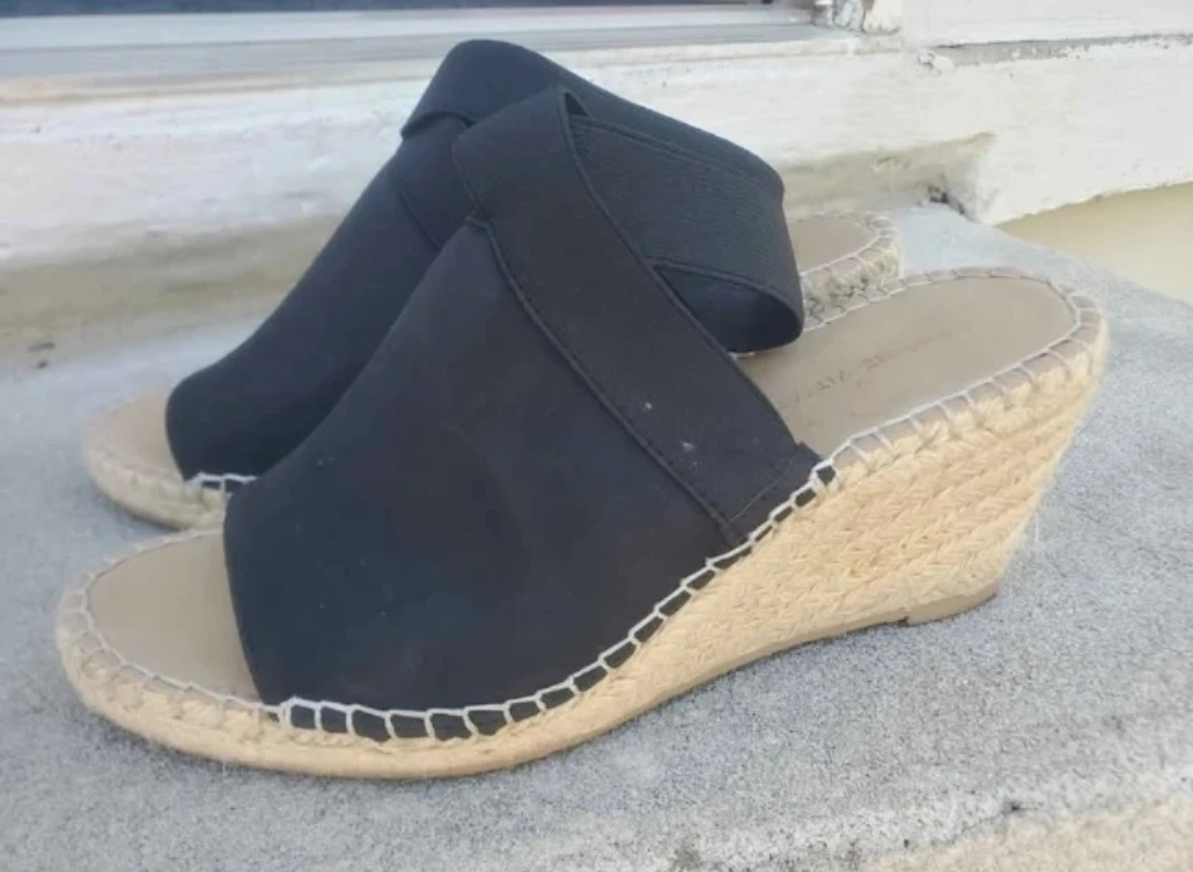 Adrienne Vittadini Black Wedge Espadrille Sandals Size 7.5M - photo 2