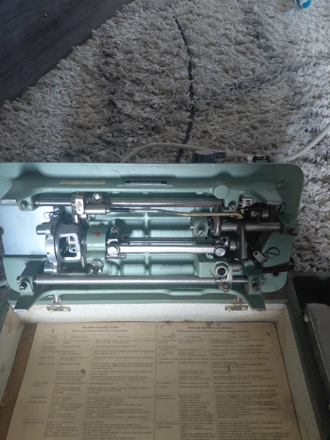Marvel Mod. 960 Sewing Machine - photo 2