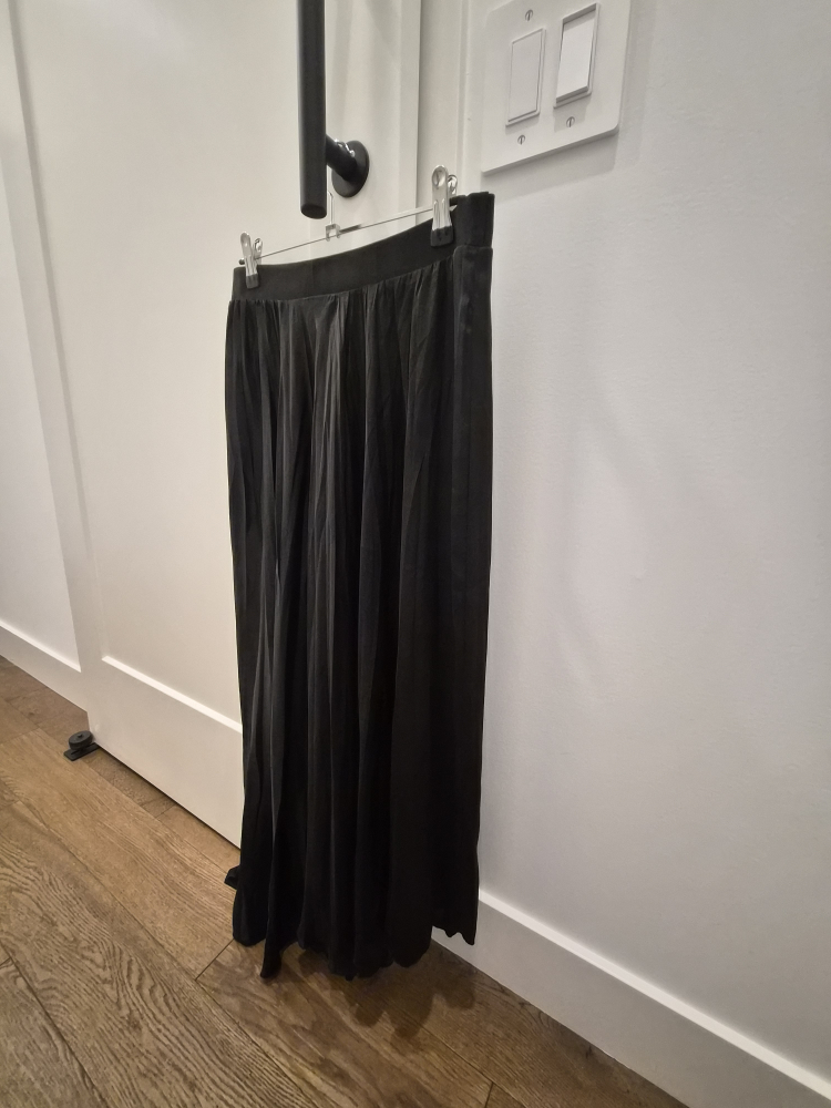 Zara Black Pleated Maxi Skirt - Medium - photo 3