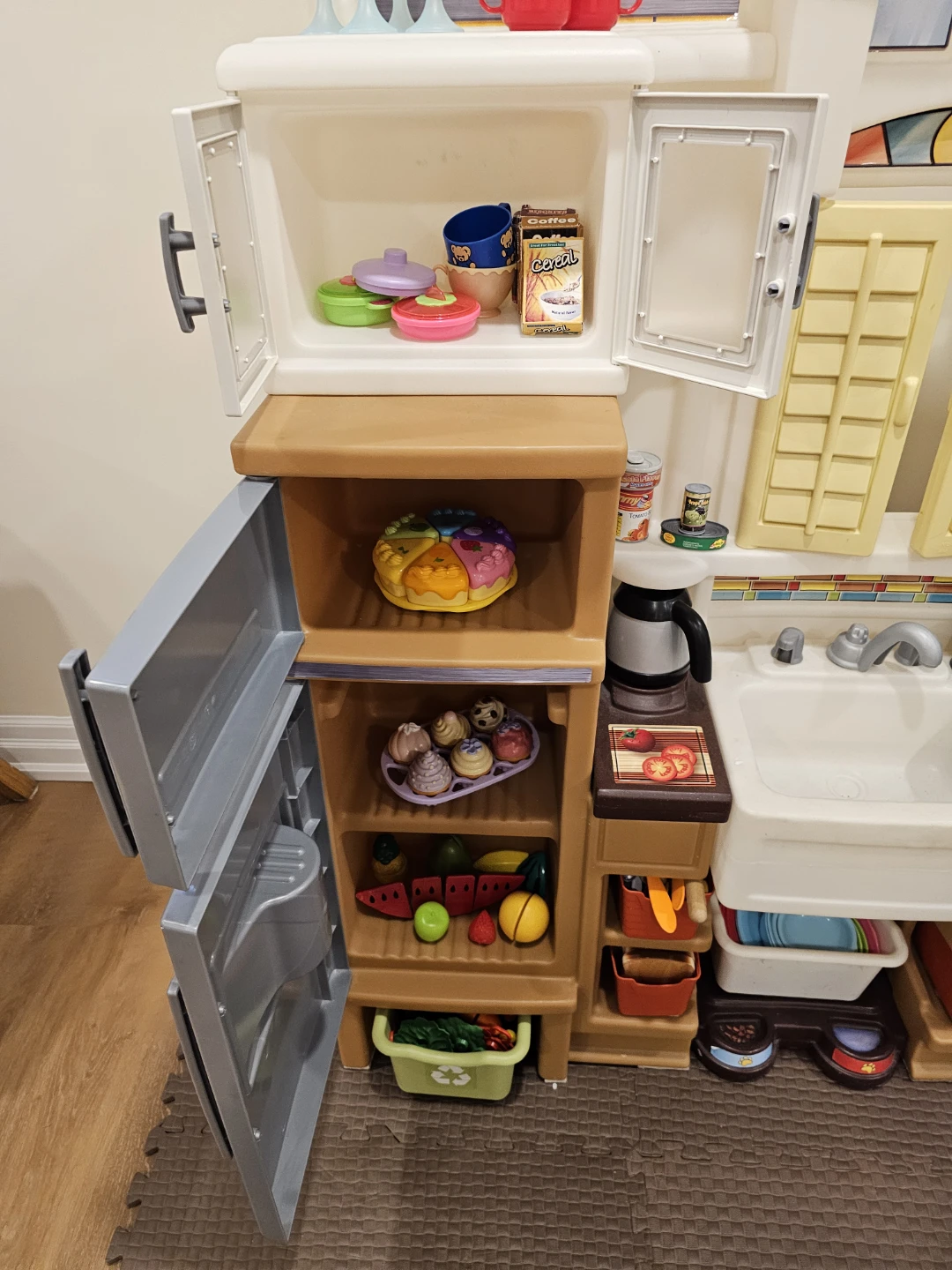 Step2 Kids Play Kitchen - photo 3