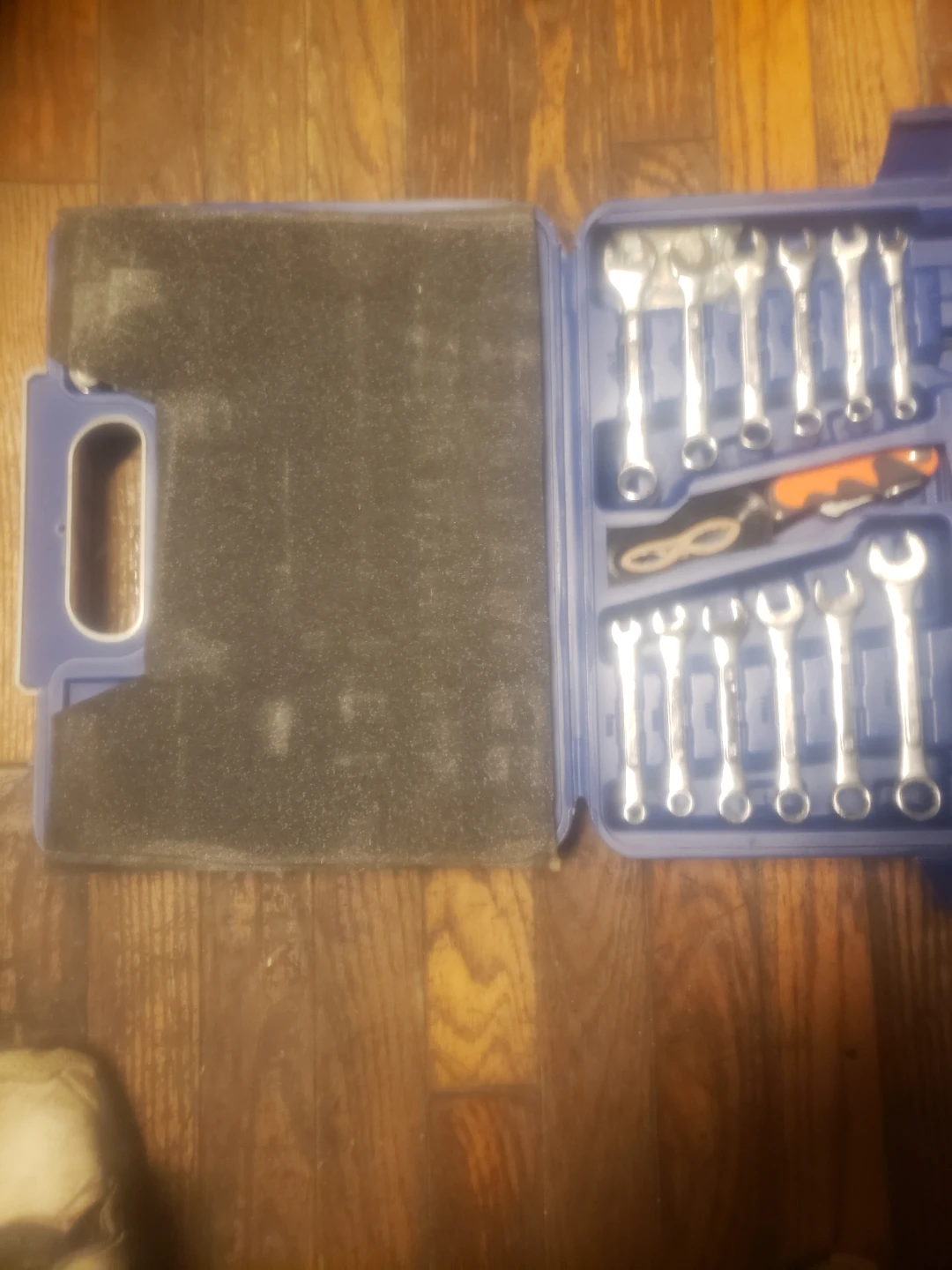 Brand new Ultra-Tough 113 Piece Mechanics Tool Set - photo 2